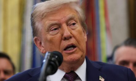 Trump sê Kuba se regering sal “redelik gou val”
