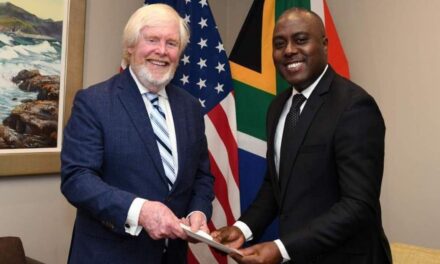 Ramaphosa ontvang VSA-geloofsbriewe