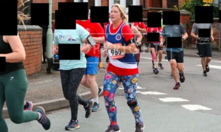 “Gestremde” vrou van VK gearresteer ná 10 km-wedloop