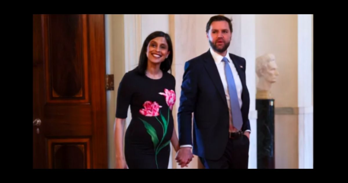 JD Vance en sy vrou verwelkom vierde kind
