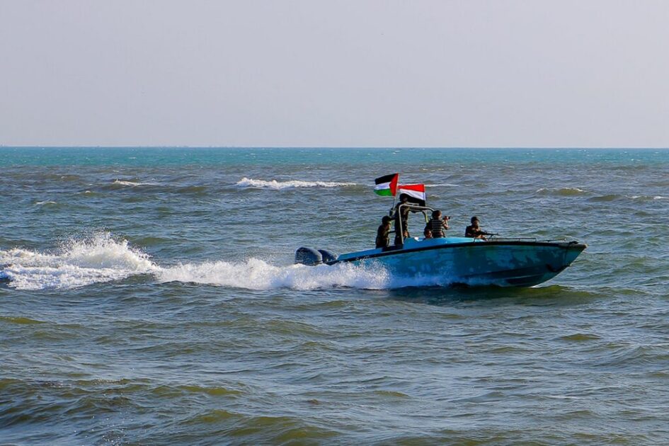 Iran se bondgenote knyp wêreldhandel nou van twee kante vas