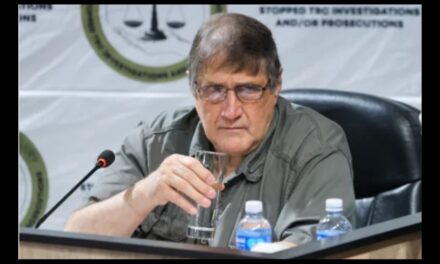 Eugene de Kock sê hy is as sondebok gebruik vir “apartheidsmisdade”