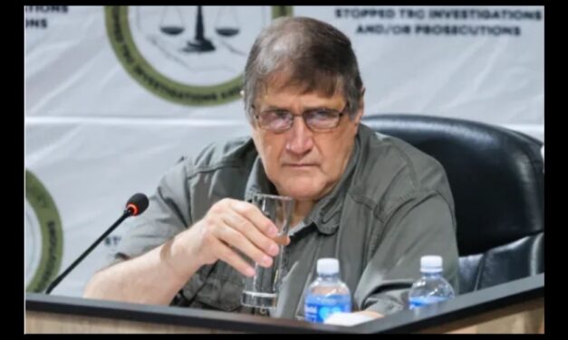 Eugene de Kock sê hy is as sondebok gebruik vir “apartheidsmisdade”